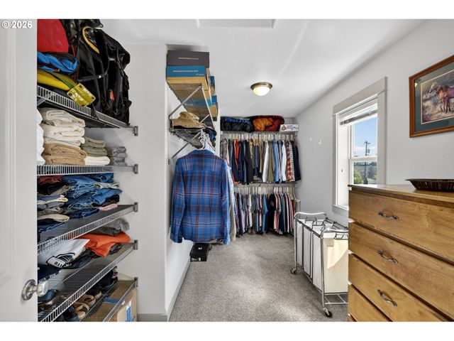 10950 Nw CAMI Pl, North Plains, OR 97133