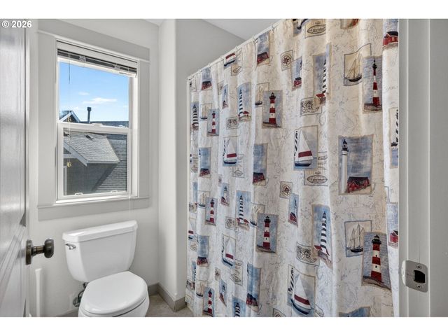 10950 Nw CAMI Pl, North Plains, OR 97133