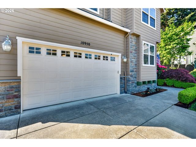 10950 Nw CAMI Pl, North Plains, OR 97133