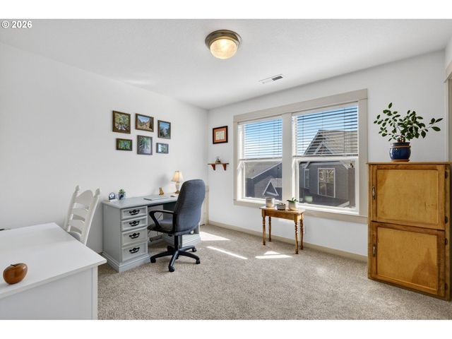 10950 Nw CAMI Pl, North Plains, OR 97133