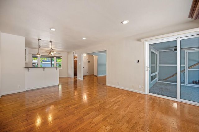 1221 Nevis Ct, Sacramento, CA 95822