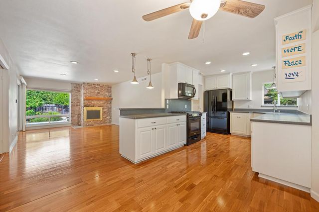1221 Nevis Ct, Sacramento, CA 95822