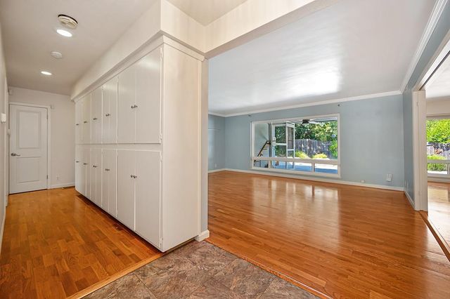 1221 Nevis Ct, Sacramento, CA 95822