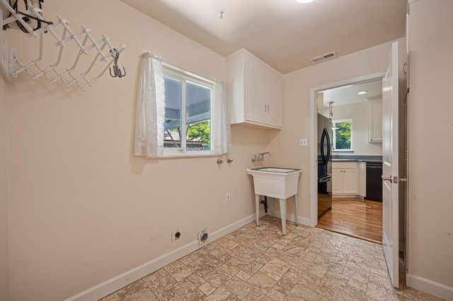 1221 Nevis Ct, Sacramento, CA 95822