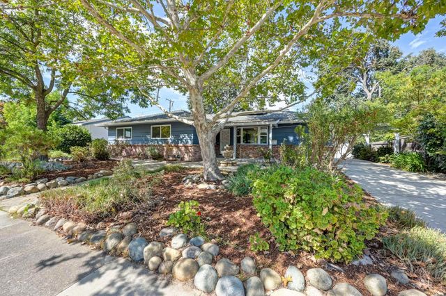 1221 Nevis Ct, Sacramento, CA 95822
