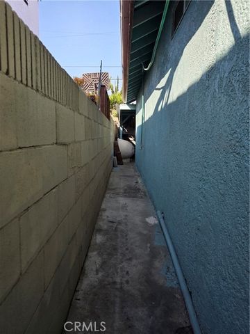 351 E 92nd, Los Angeles, CA 90003