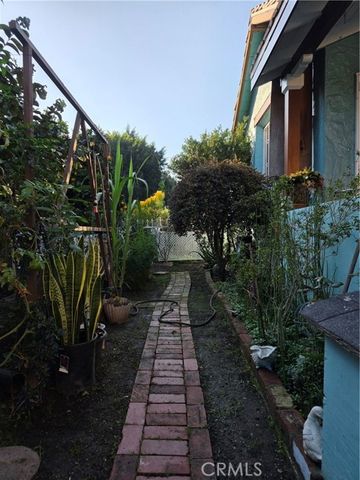 351 E 92nd, Los Angeles, CA 90003