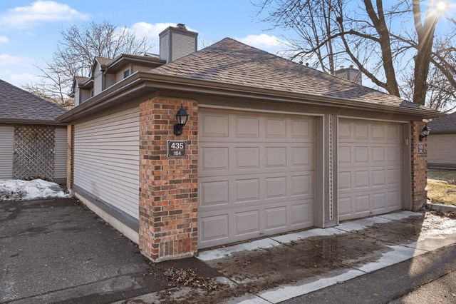 435 Shelard Parkway 104, Saint Louis Park, MN 55426