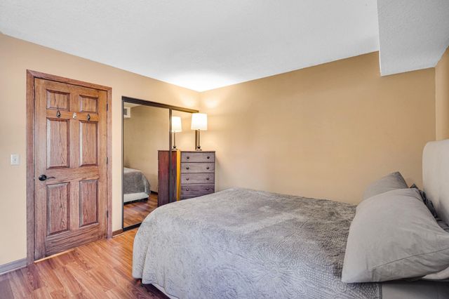 435 Shelard Parkway 104, Saint Louis Park, MN 55426