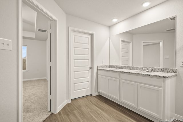 1213 Sweden, Seguin, TX 78155