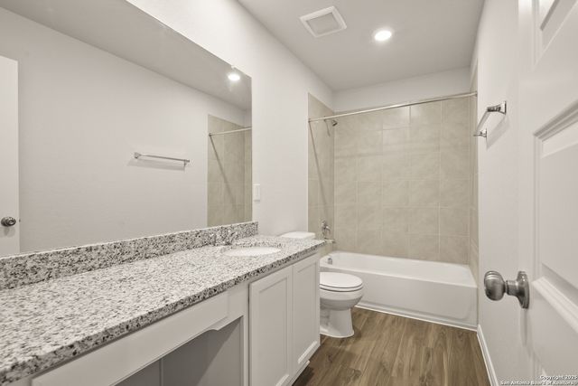 1213 Sweden, Seguin, TX 78155