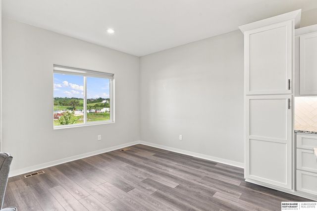1169 Sandhill Road, Louisville, NE 68037