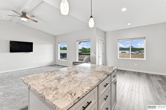 1169 Sandhill Road, Louisville, NE 68037