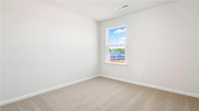203 Beechwood Circle, Thomasville, NC 27360