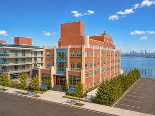 1434 110th Street 7C, College Point, NY 11356