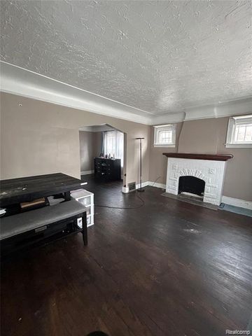 19953 Hull Street, Highland Park, MI 48203