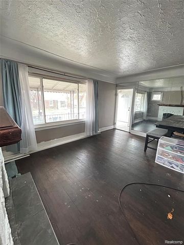 19953 Hull Street, Highland Park, MI 48203