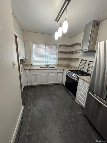 19953 Hull Street, Highland Park, MI 48203