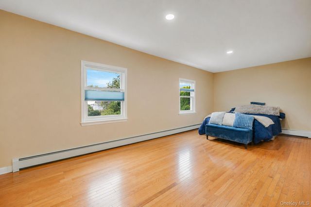 217 Abbington Court, Copiague, NY 11726