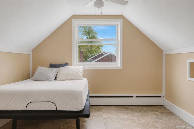 217 Abbington Court, Copiague, NY 11726