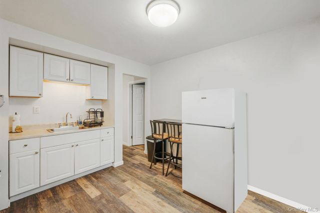 217 Abbington Court, Copiague, NY 11726