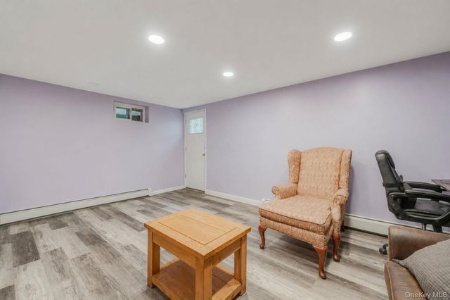 217 Abbington Court, Copiague, NY 11726