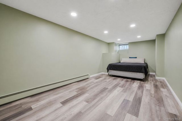 217 Abbington Court, Copiague, NY 11726