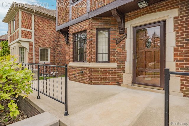 18430 Fairfield Street, Detroit, MI 48221