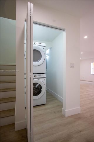 17911 NW 68th Ave M206, Hialeah, FL 33015