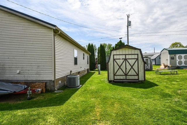12 Ridgecrest Way, Flemingsburg, KY 41041