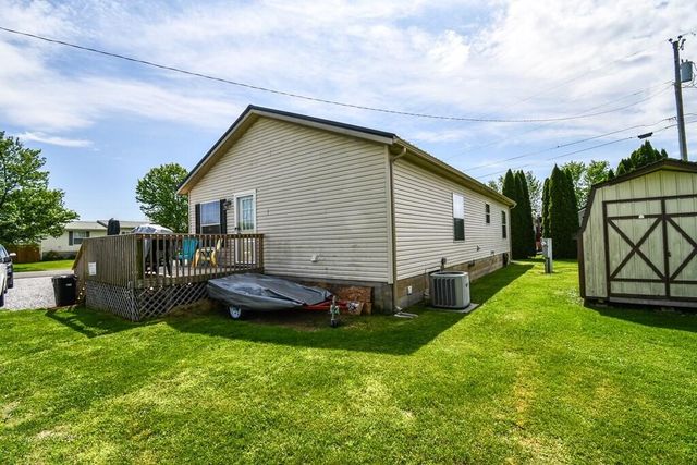 12 Ridgecrest Way, Flemingsburg, KY 41041