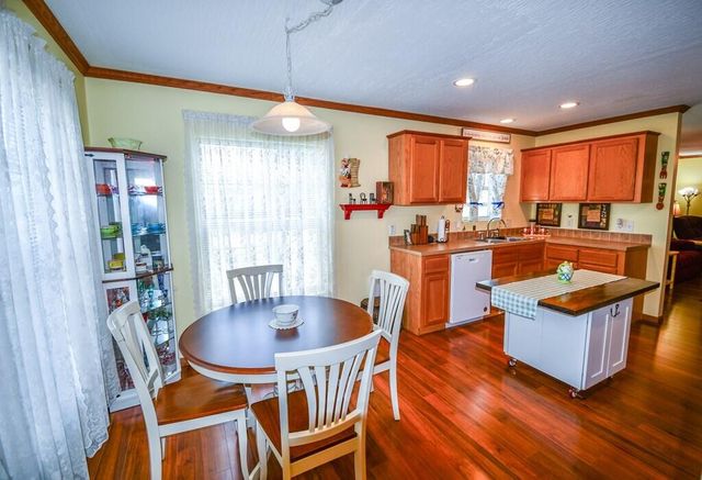 12 Ridgecrest Way, Flemingsburg, KY 41041