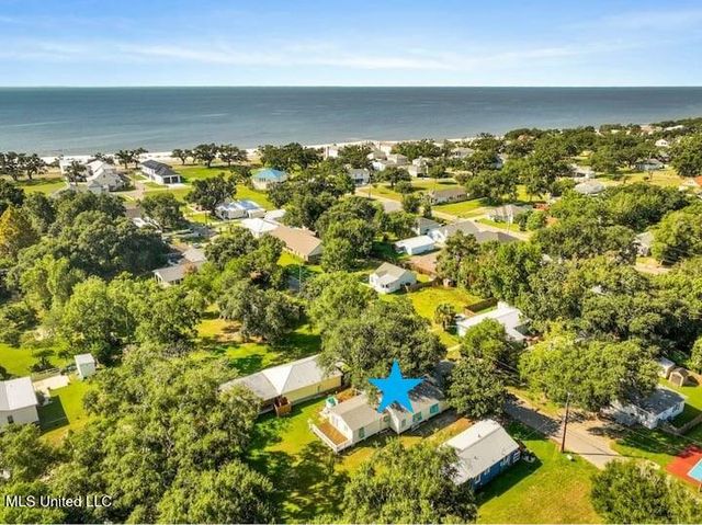 800 Ruth Avenue, Gulfport, MS 39501