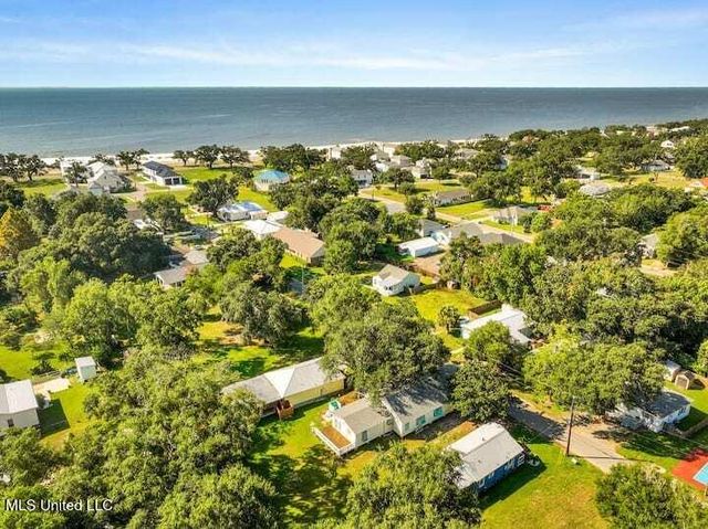 800 Ruth Avenue, Gulfport, MS 39501