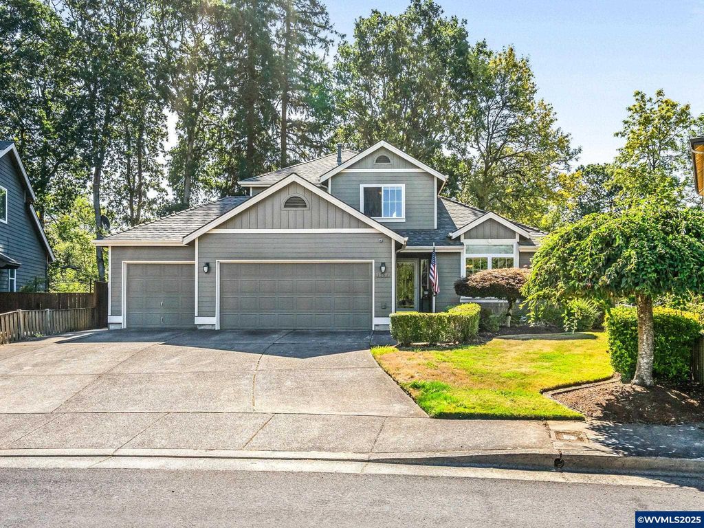 1562 Beaver Ct SW, Albany, OR 97321