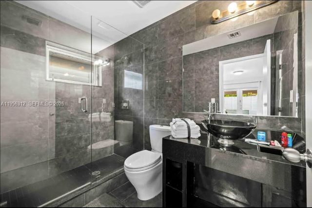 3427 Frow Ave, Miami, FL 33133