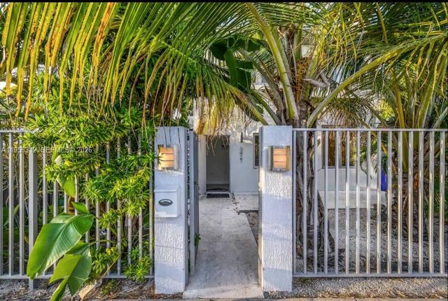 3427 Frow Ave, Miami, FL 33133