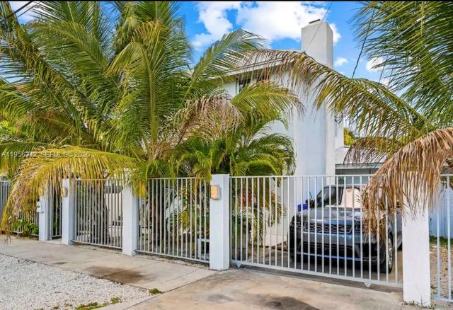 3427 Frow Ave, Miami, FL 33133