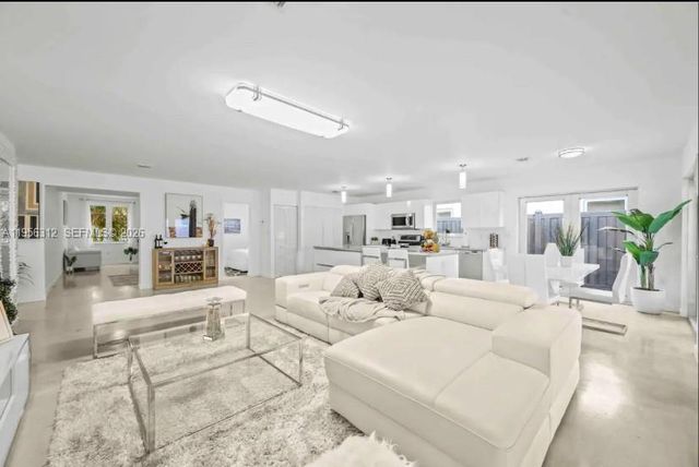 3427 Frow Ave, Miami, FL 33133