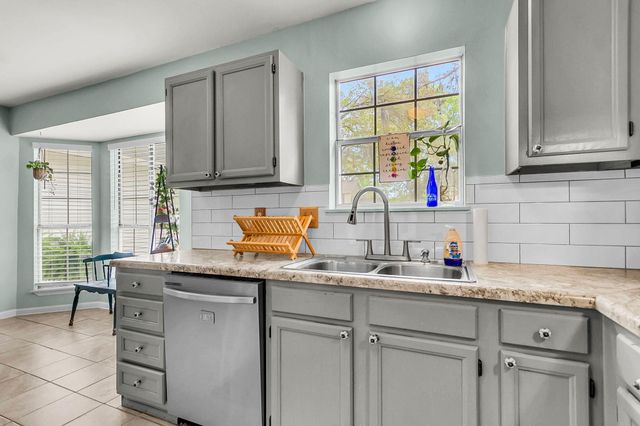 2445 Castlereagh Road, Charleston, SC 29414