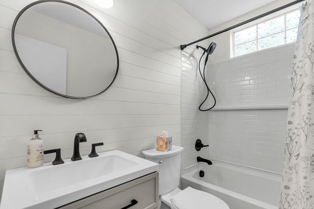 2445 Castlereagh Road, Charleston, SC 29414