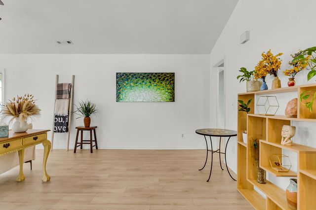 2445 Castlereagh Road, Charleston, SC 29414