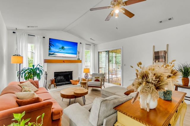 2445 Castlereagh Road, Charleston, SC 29414