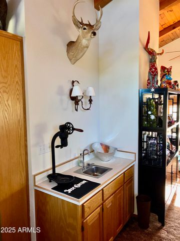 2761 APOLLO Circle, Overgaard, AZ 85933