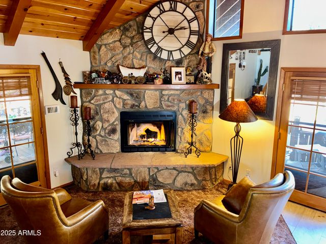 2761 APOLLO Circle, Overgaard, AZ 85933