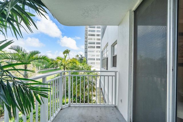 2100 Sans Souci Boulevard B111, North Miami, FL 33181