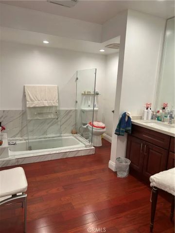 5315 Yarmouth 216, Encino, CA 91316