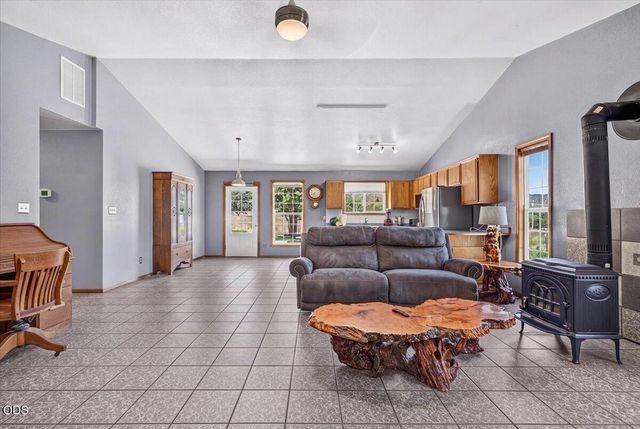 5485 Kane Creek Road, Central Point, OR 97502
