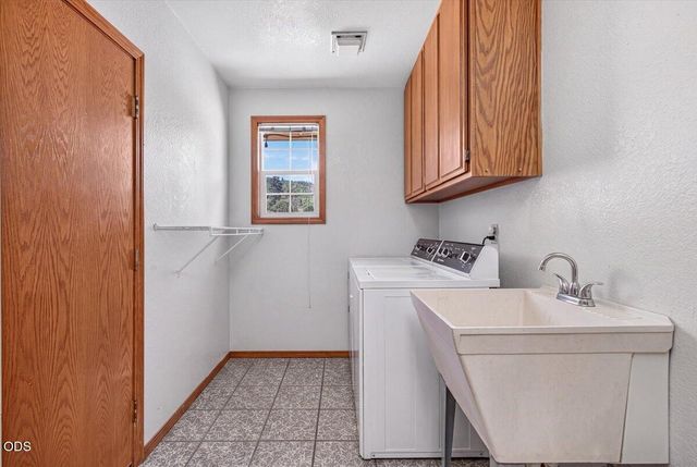 5485 Kane Creek Road, Central Point, OR 97502