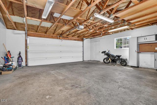 5485 Kane Creek Road, Central Point, OR 97502